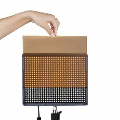 Aputure Amaran HR672W CRI95+ LED Video Light for Camcorder & DSLR with Remote
