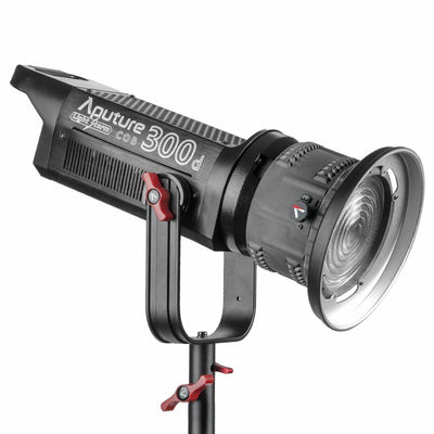 Aputure COB C300D 300D TLCI Light Storm Daylight Balance Led Light CRI95+V-mount